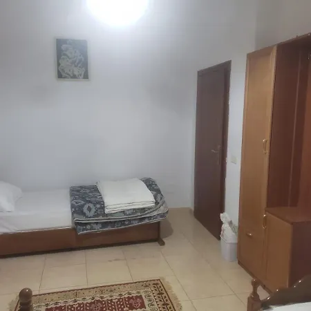 Arona * Tirana