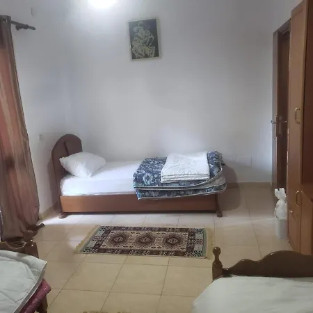 Arona Villa Tirana
