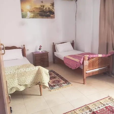 Arona Villa Tirana